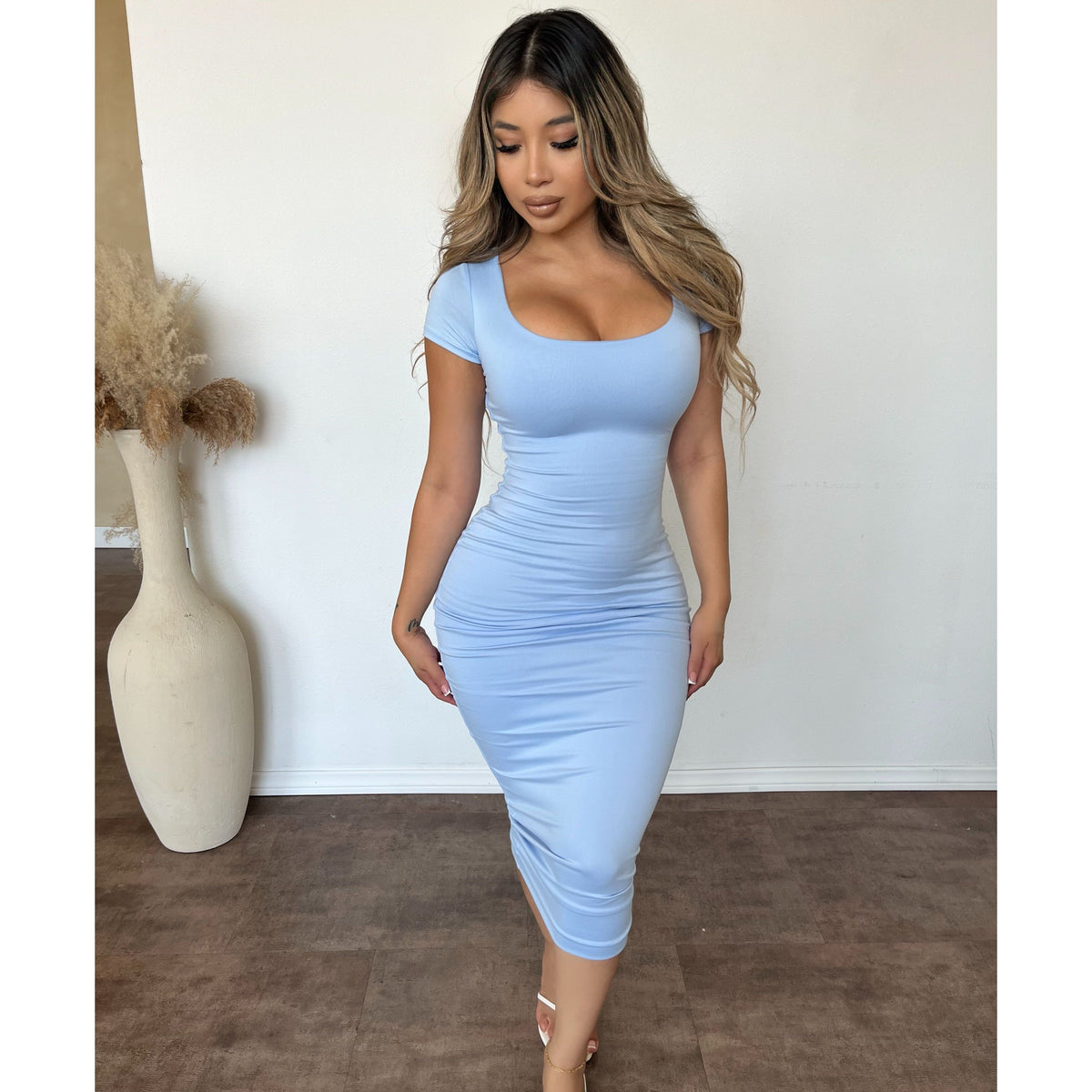 Doreen Short Sleeve Midi Dress (Baby Blue)