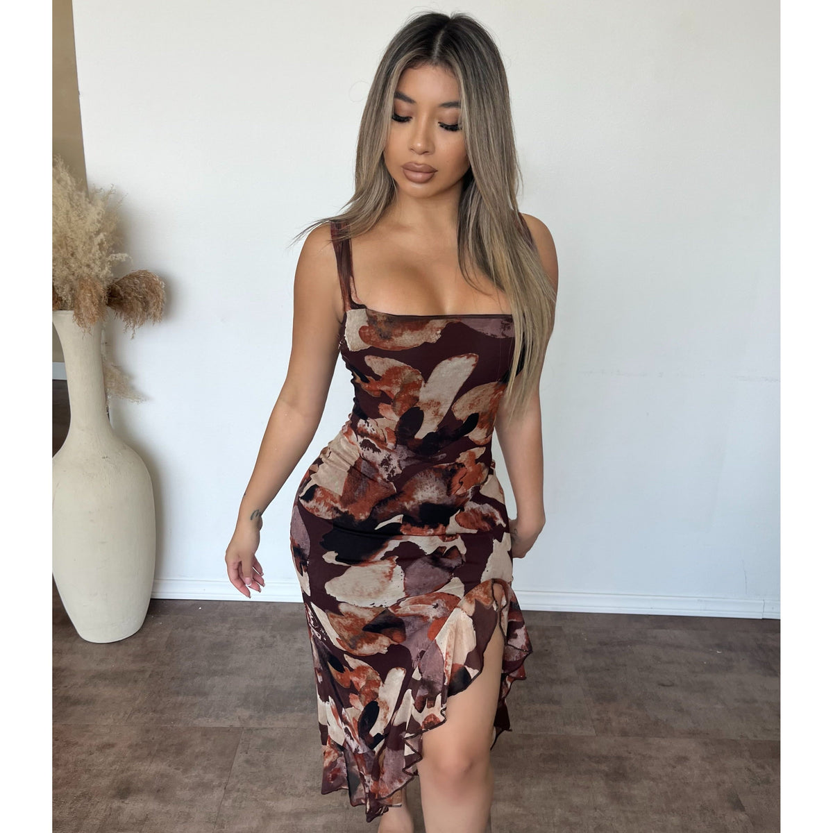 Cynthia Dress W side slit (Brown)