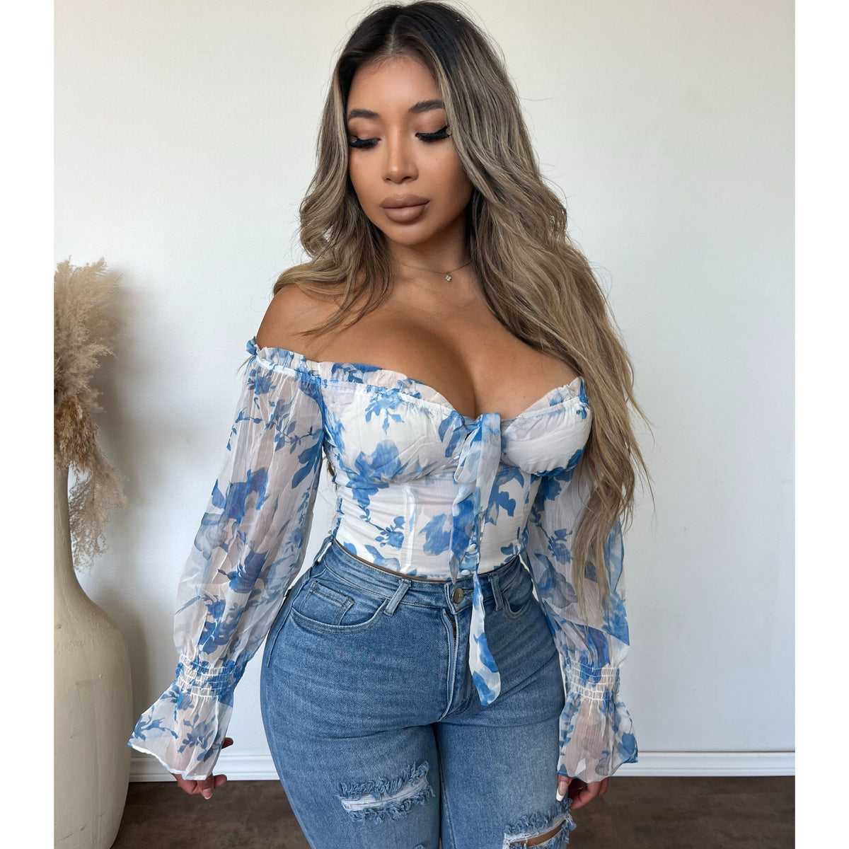 Emery Long Sleeve Crunch Top (White/Blue)